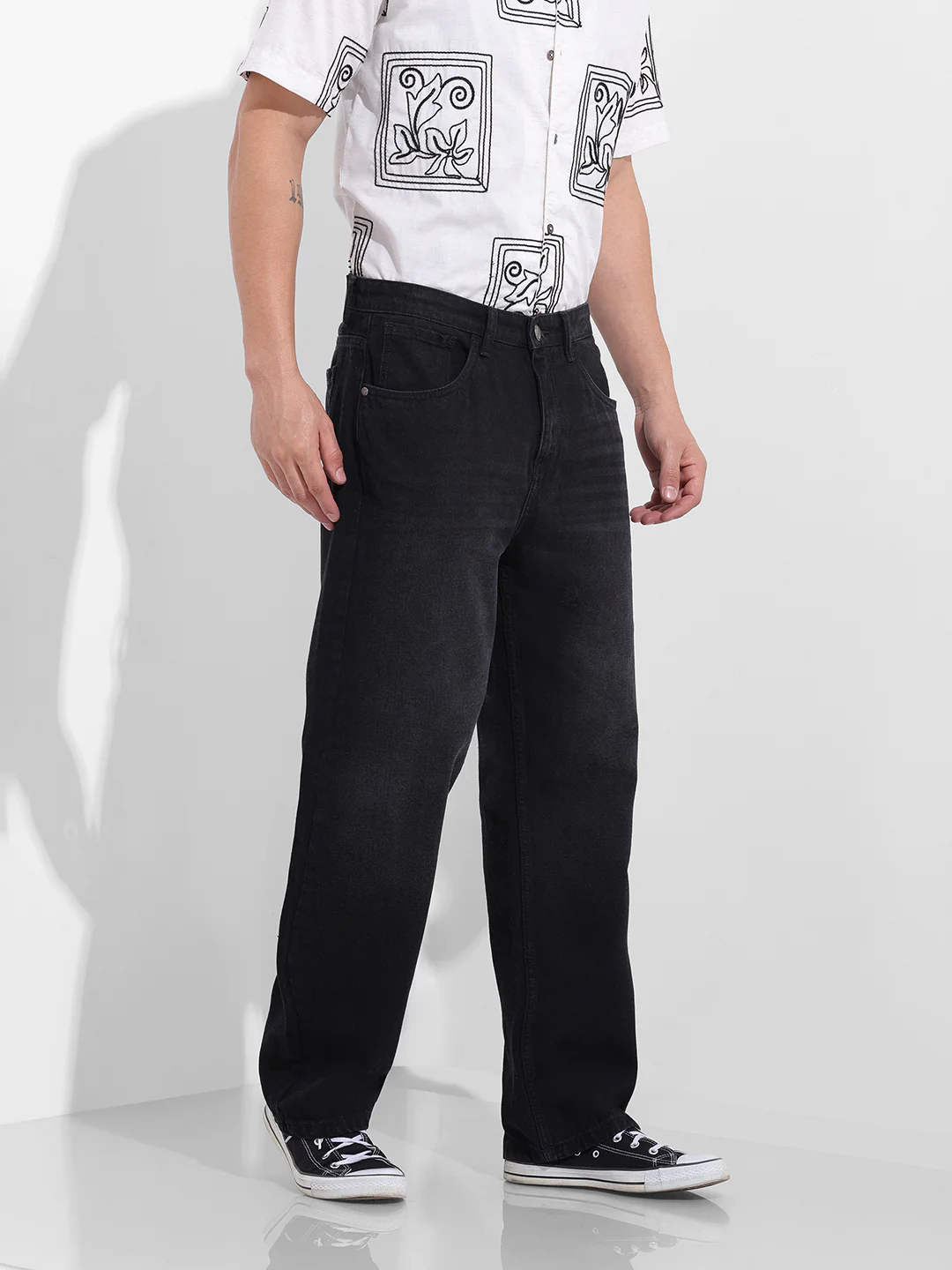 Men's Black Relaxed Fit Casual Jeans - Image 3