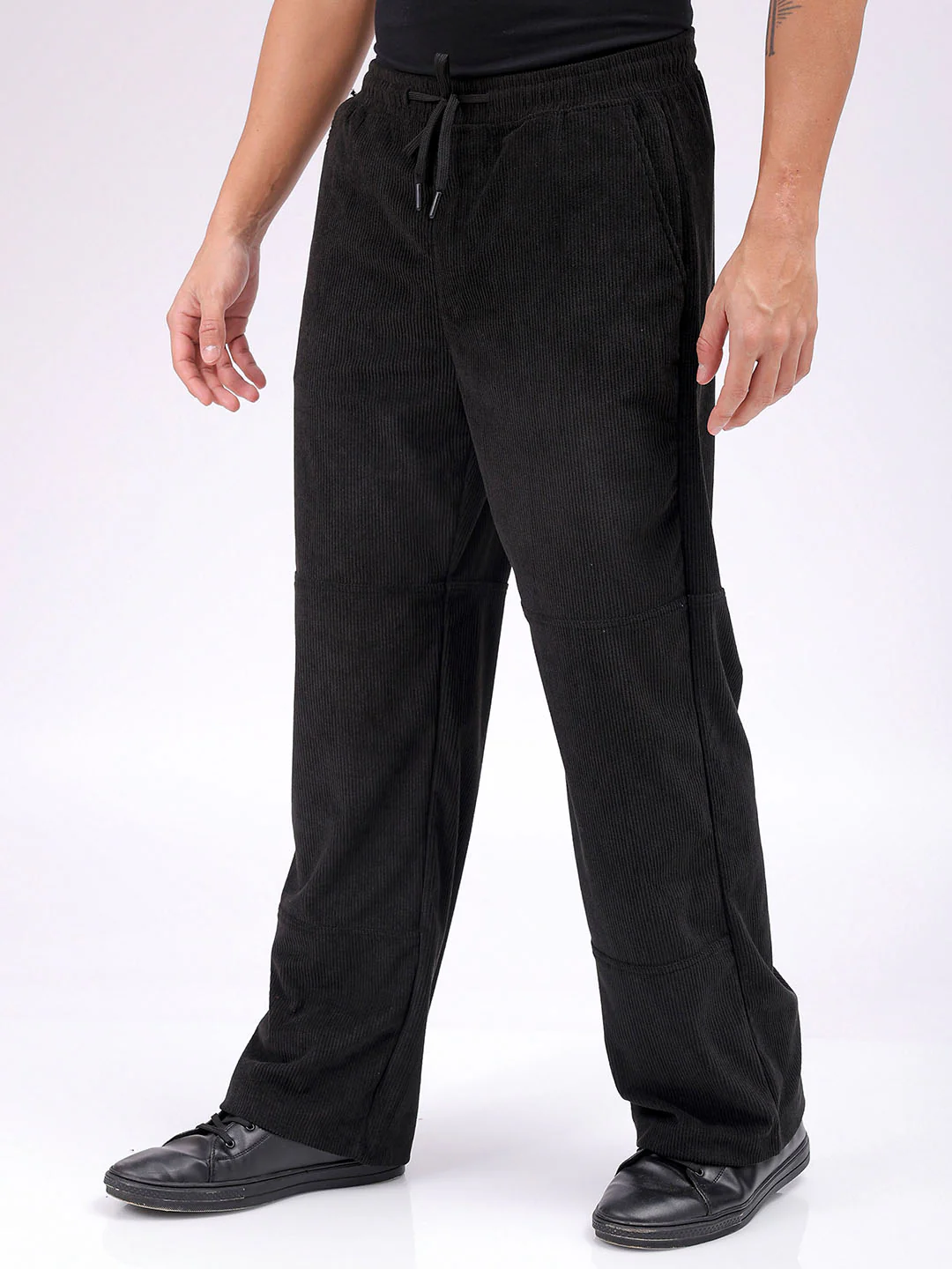 Men's Black Relaxed Fit Solid Athletic  Jogger - Image 4