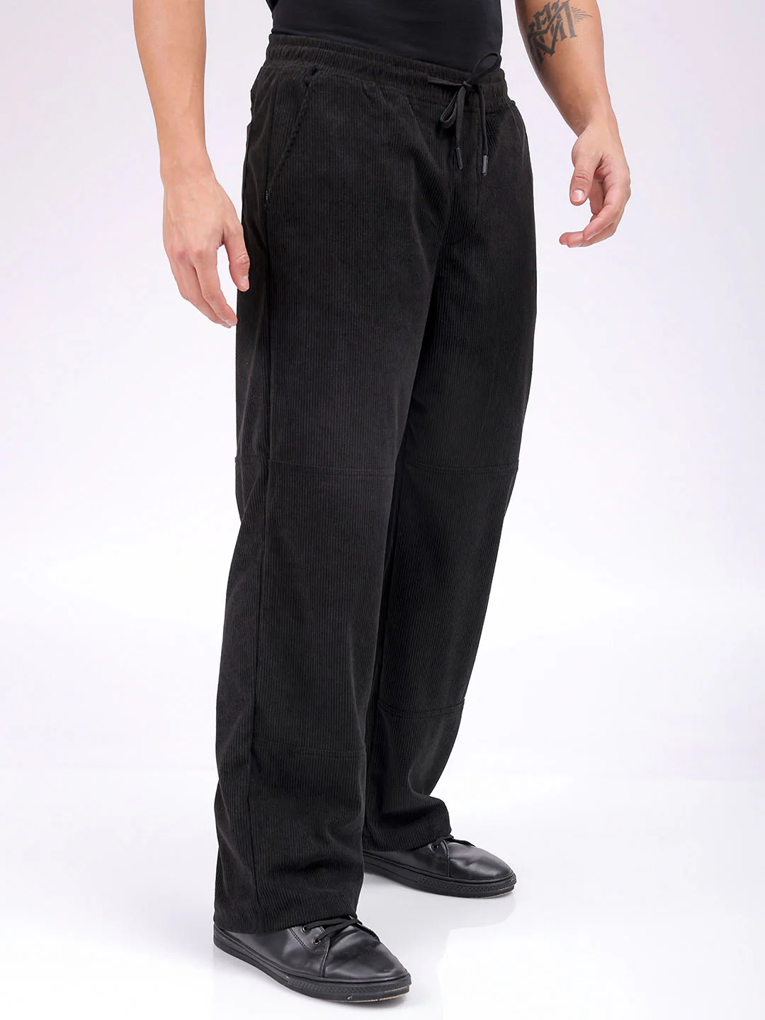 Men's Black Relaxed Fit Solid Athletic  Jogger - Image 5