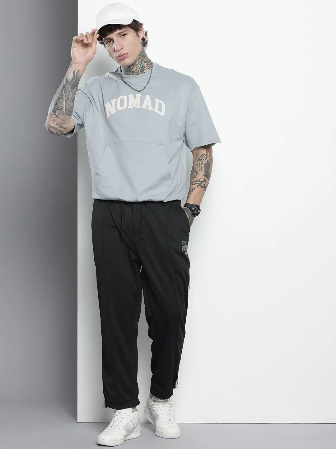 Men's Black Relaxed Fit Printed Street Wear Jogger - Image 2
