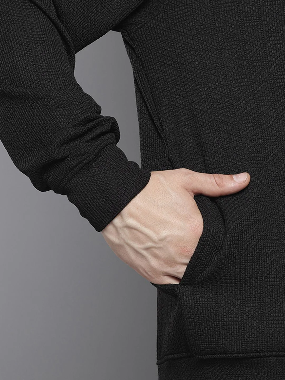 Men's Black Relaxed Fit Solid Street Wear Sweatshirts - Image 8