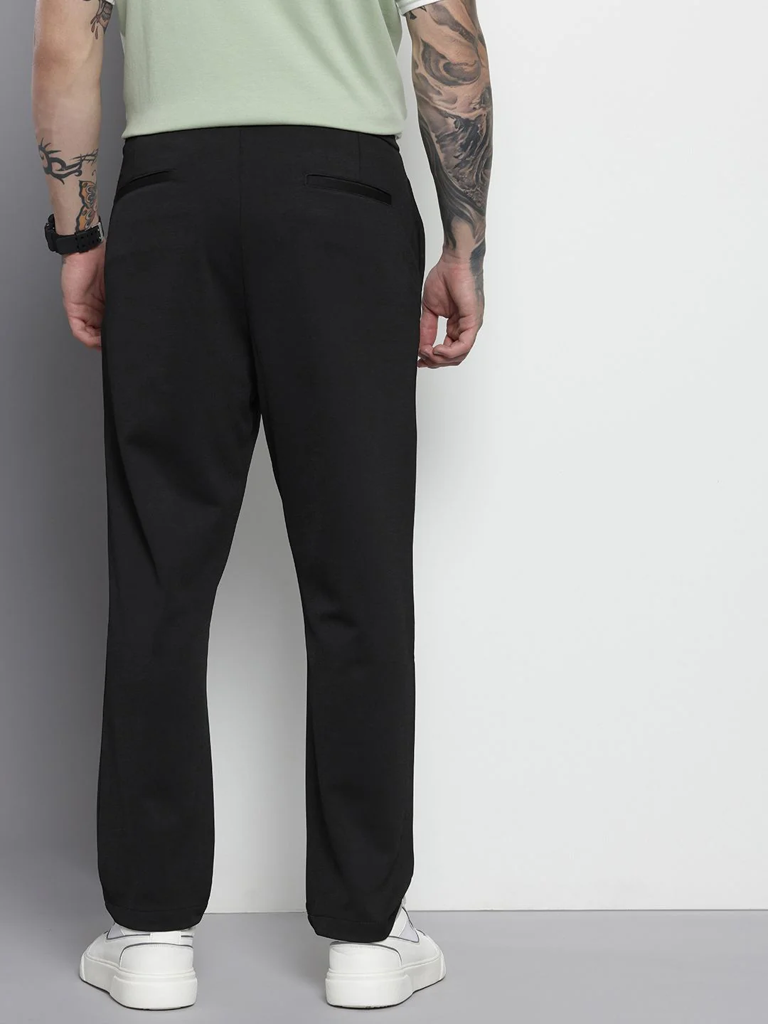 Men's Black Relaxed Fit Solid Casual Chinos - Image 3