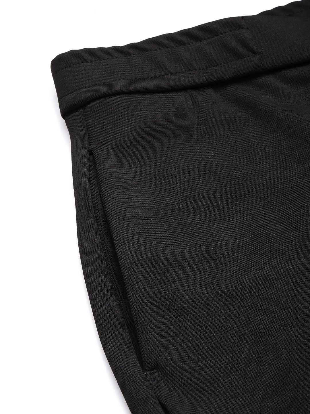 Men's Black Relaxed Fit Solid Casual Chinos - Image 6