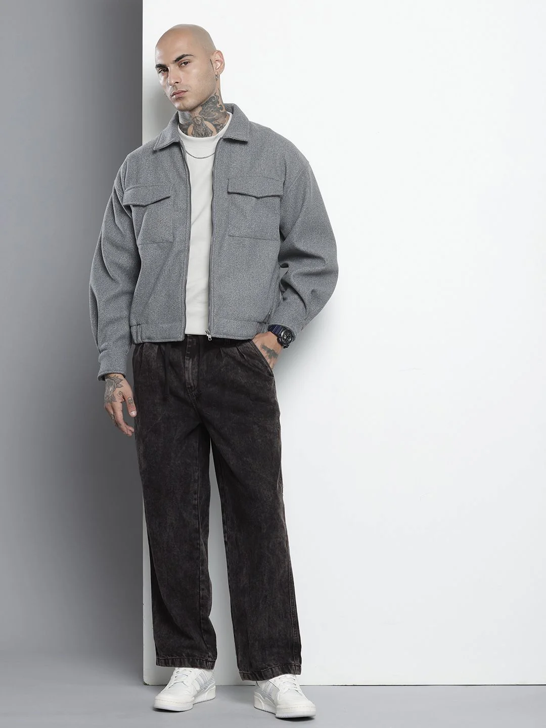 Men's Black Relaxed Fit Solid Utility Jeans - Image 2