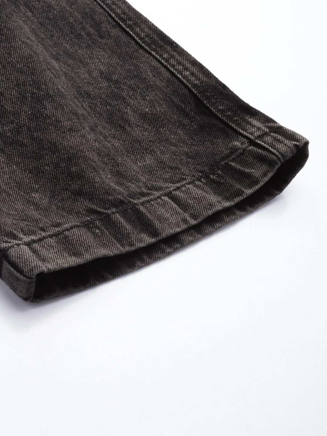 Men's Black Relaxed Fit Solid Utility Jeans - Image 7