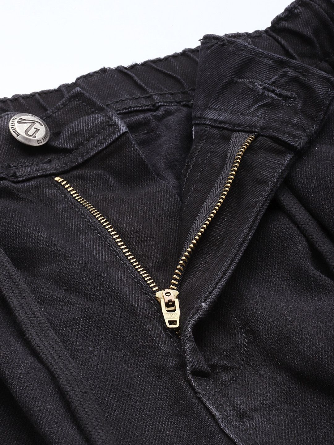 Men's Black Relaxed Fit Solid Utility Jeans - Image 5