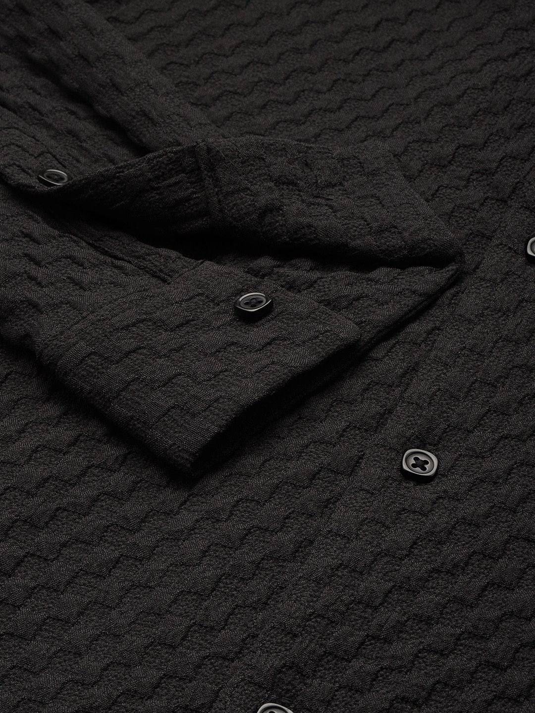 Men's Black Relaxed Fit Solid Textured Shirt - Image 6