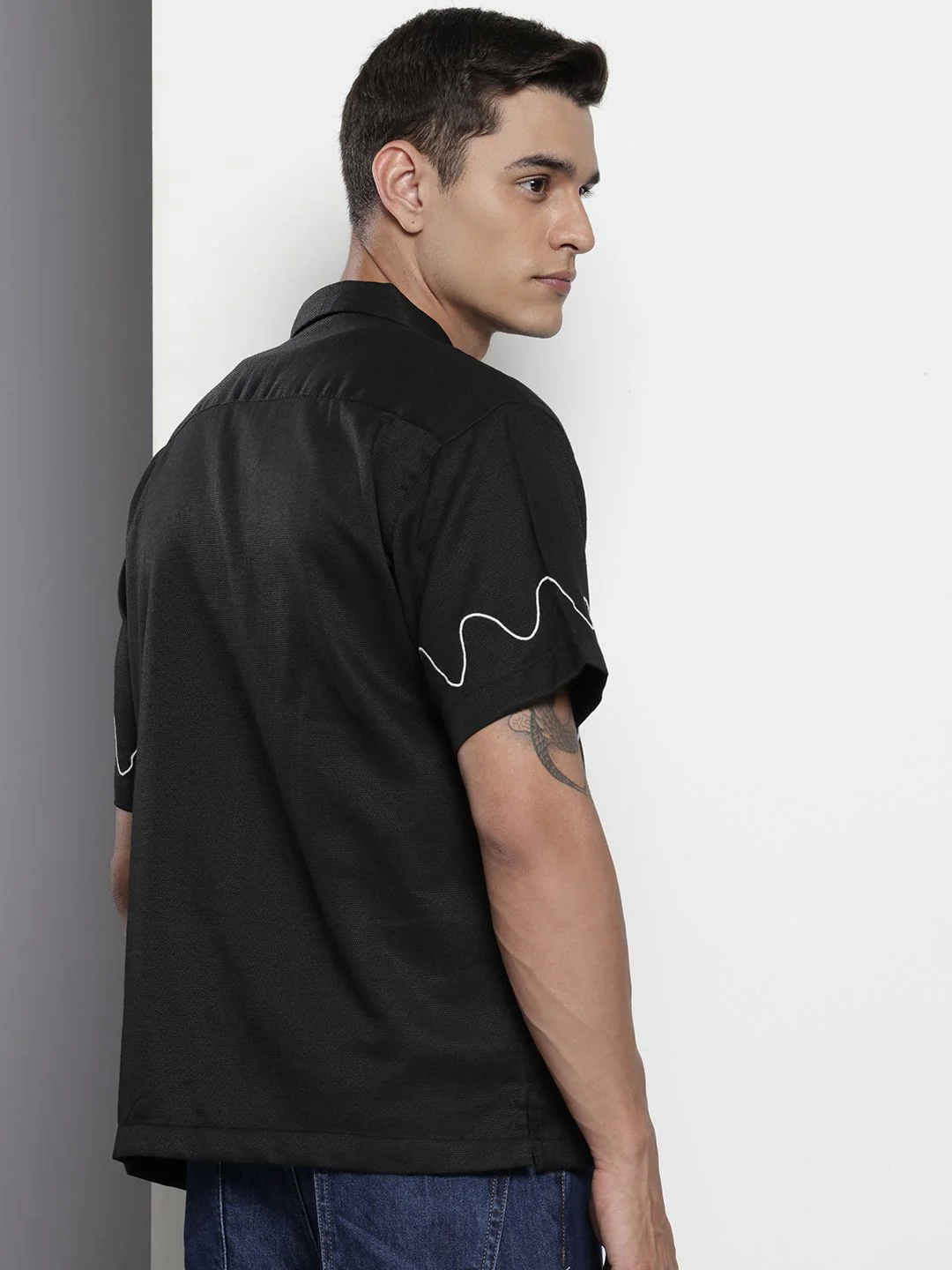 Men's Black Relaxed Fit  Embroidered Shirt - Image 4