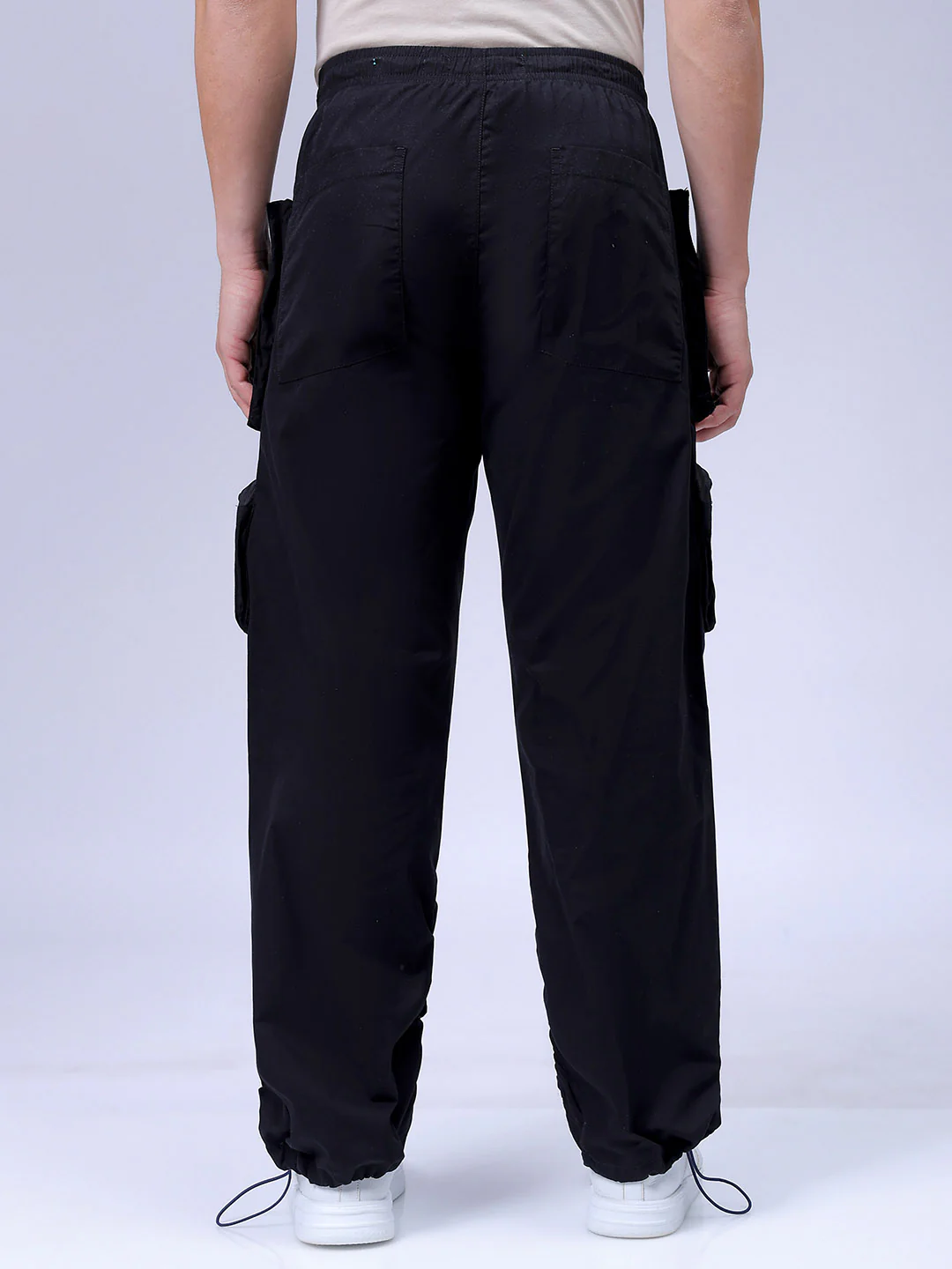 Men's Black Relaxed Fit Solid Utility Jogger - Image 5