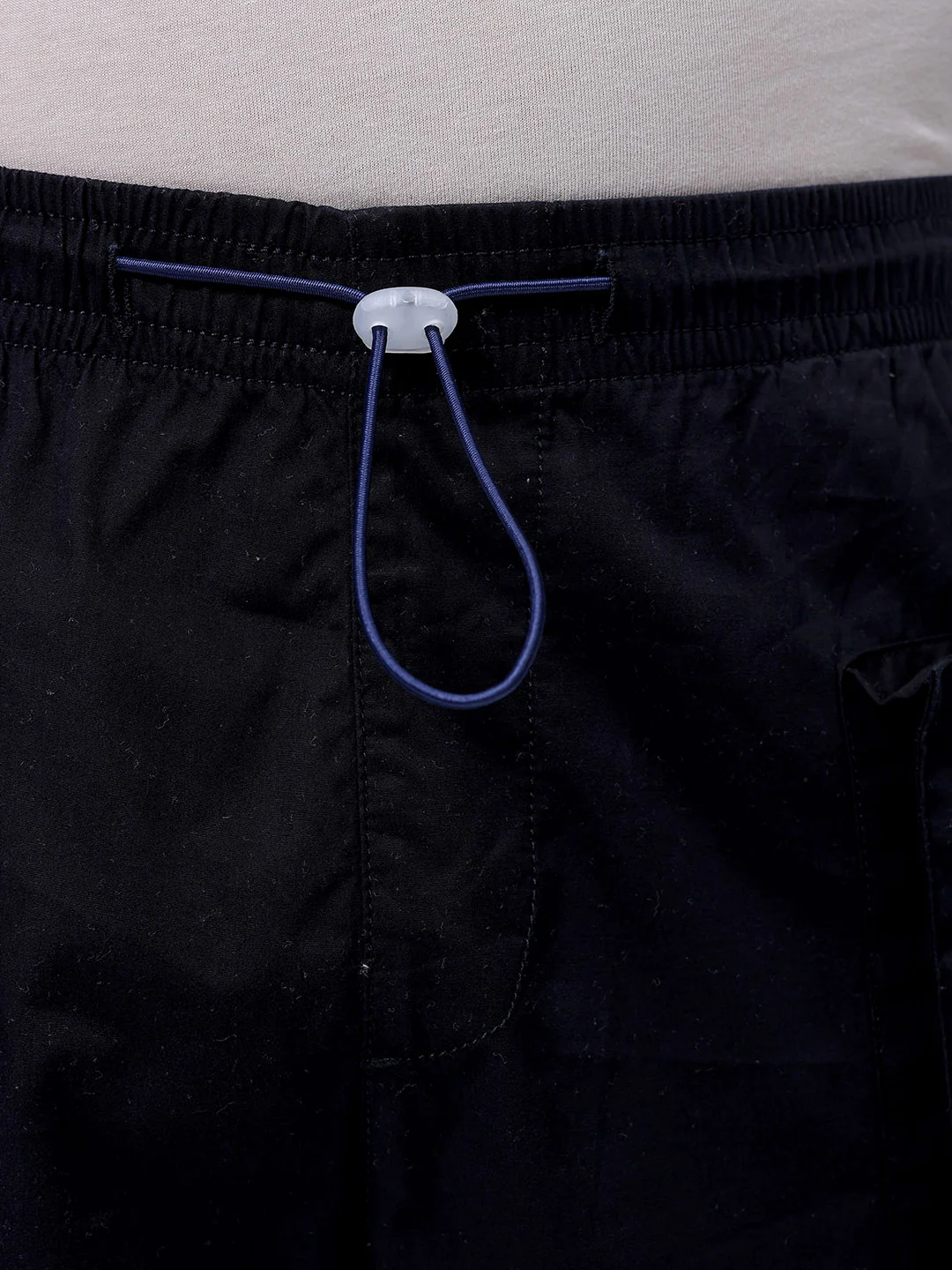 Men's Black Relaxed Fit Solid Utility Jogger - Image 6