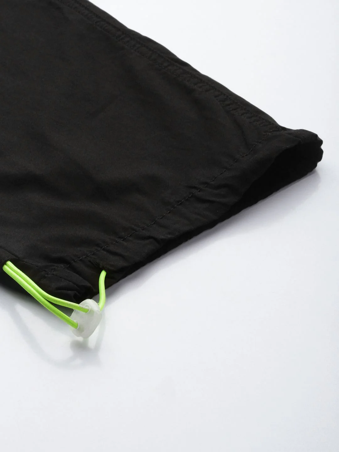 Men's Black Relaxed Fit Solid Utility Jogger - Image 6