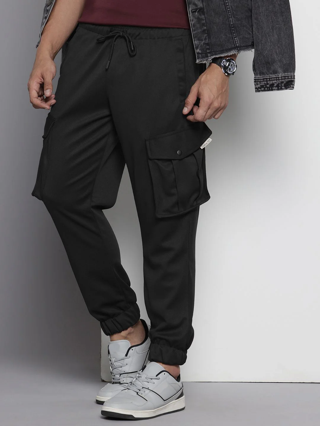 Men's Black Relaxed Fit Textured Casual Jogger - Image 2