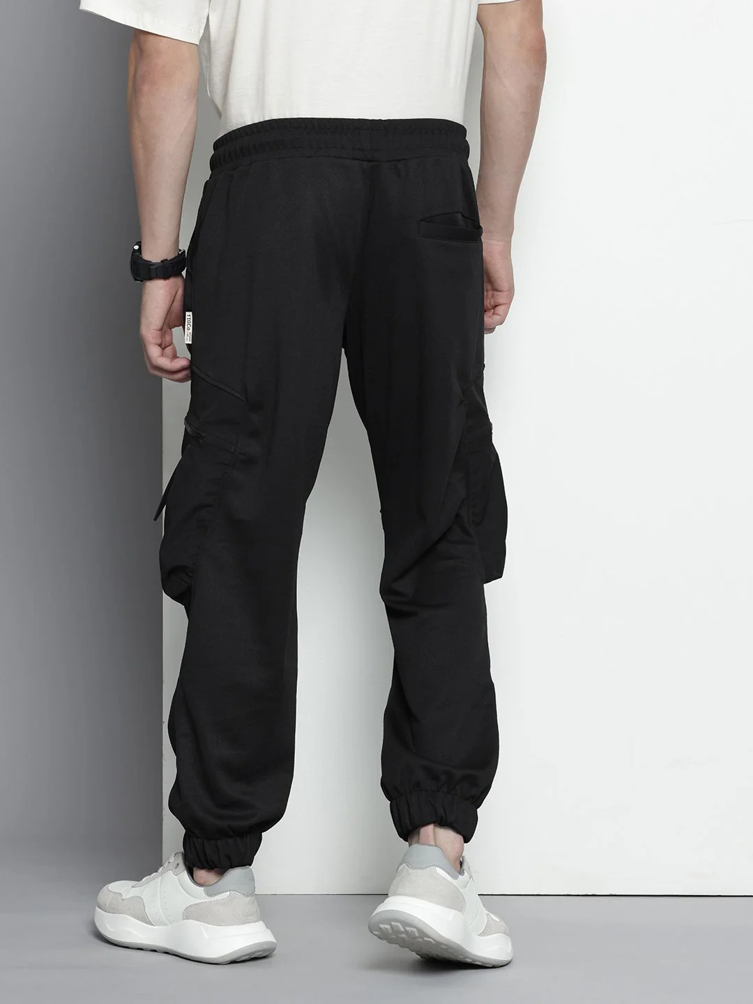 Men's Black Relaxed Fit Textured Casual Jogger - Image 3