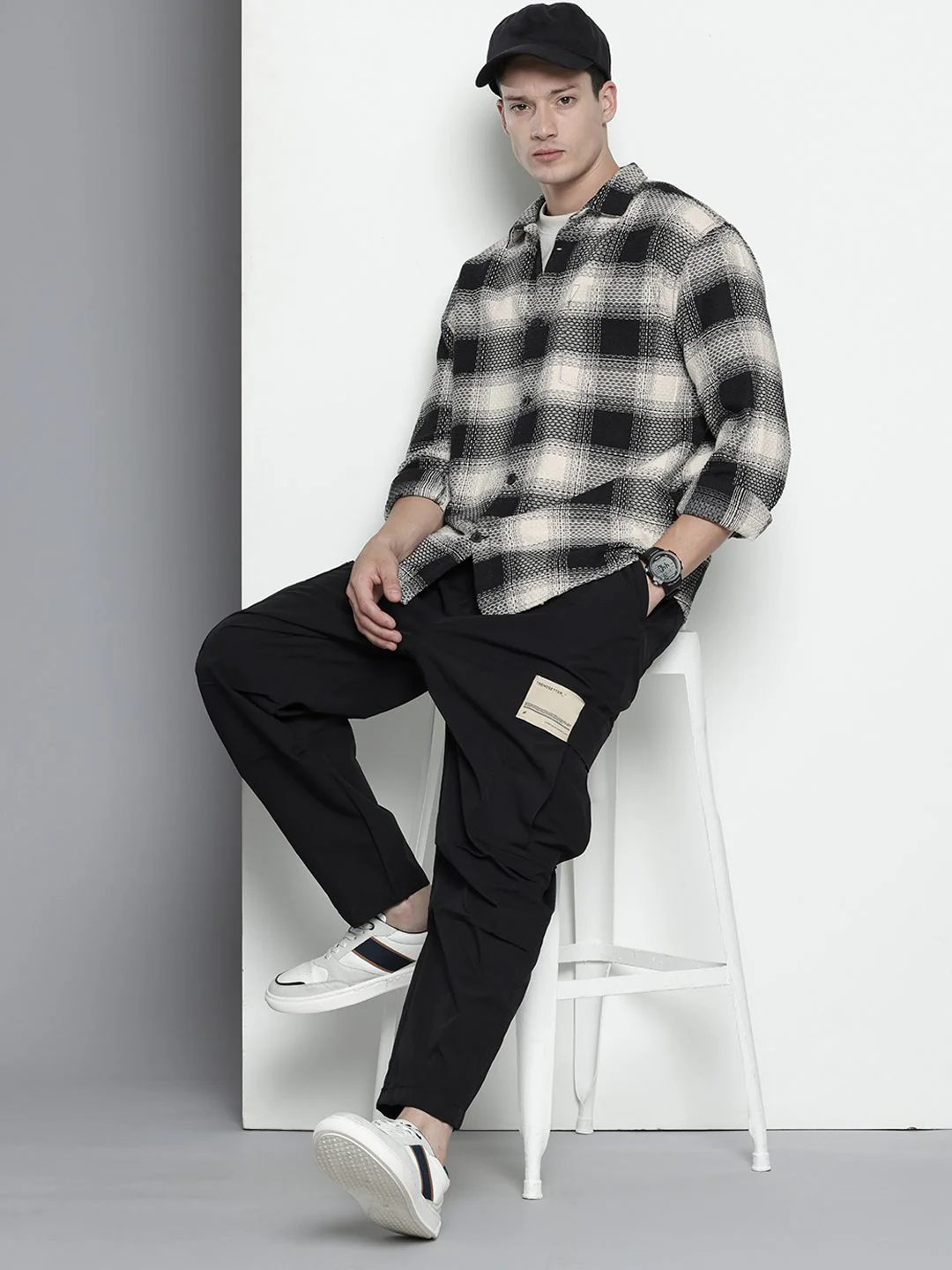 Men's Black Relaxed Fit Textured Casual Shirt - Image 3