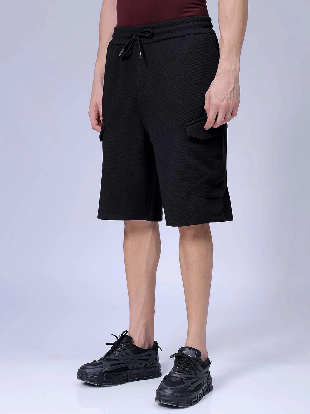 Men's Black Relaxed Fit Textured Utility Shorts - Image 2