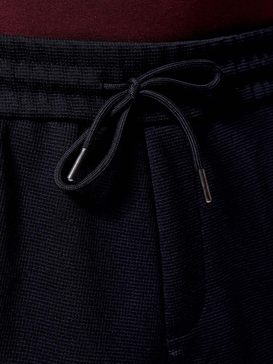 Men's Black Relaxed Fit Textured Utility Shorts - Image 6