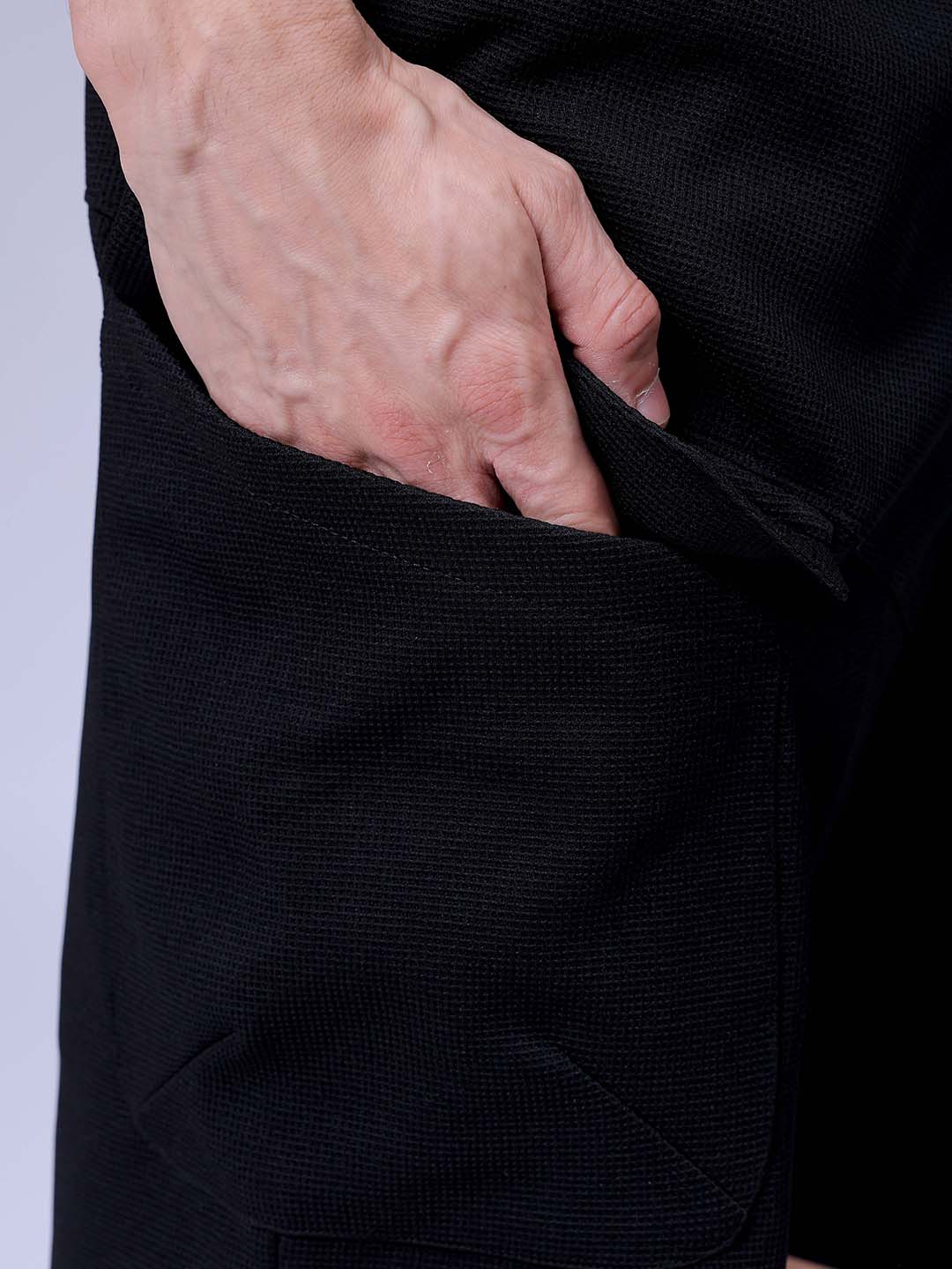 Men's Black Relaxed Fit Textured Utility Shorts - Image 8