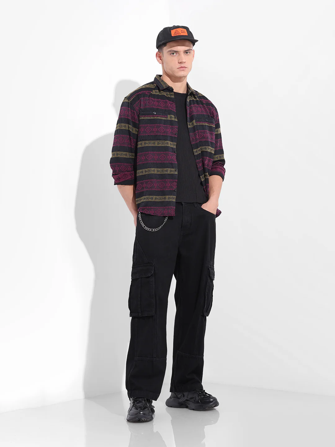 Men's Black Relaxed Fit Solid Utility Jeans - Image 8