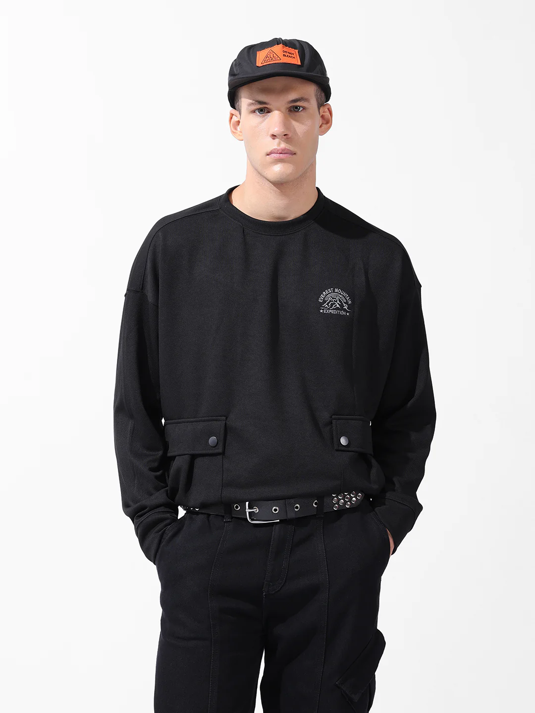 Men's Black Relaxed Fit Solid Street Wear Sweatshirts - Image 3