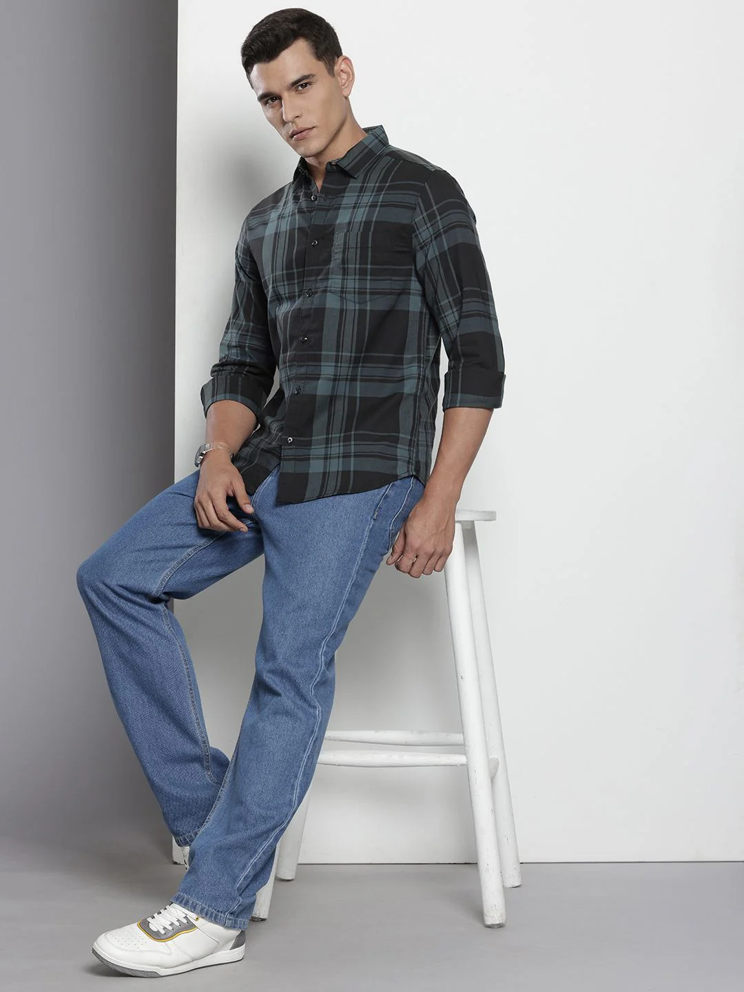 Men's Black Slim Fit Checked Casual Shirt - Image 3
