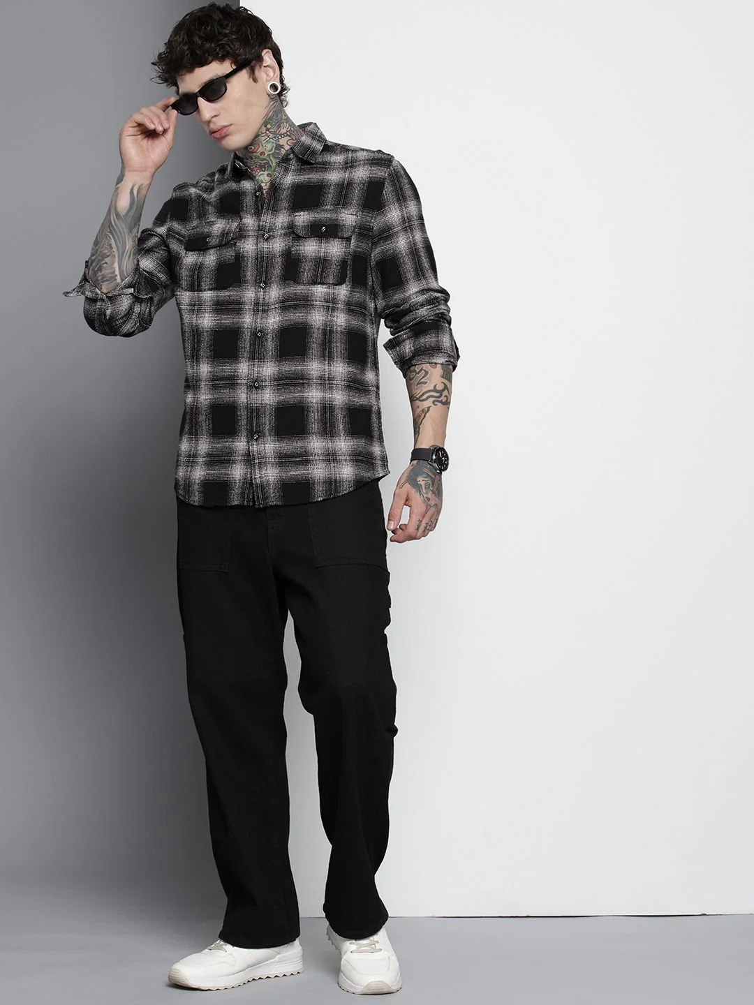 Men's Black Slim Fit Checked Casual Shirt - Image 3