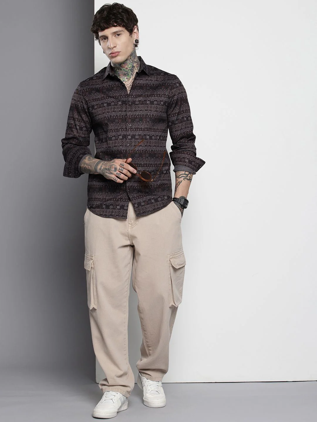 Men's Black Slim Fit Printed Party Wear Shirt - Image 3