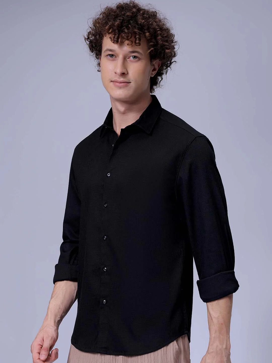 Men's Black Slim Fit Solid Textured Shirt - Image 2