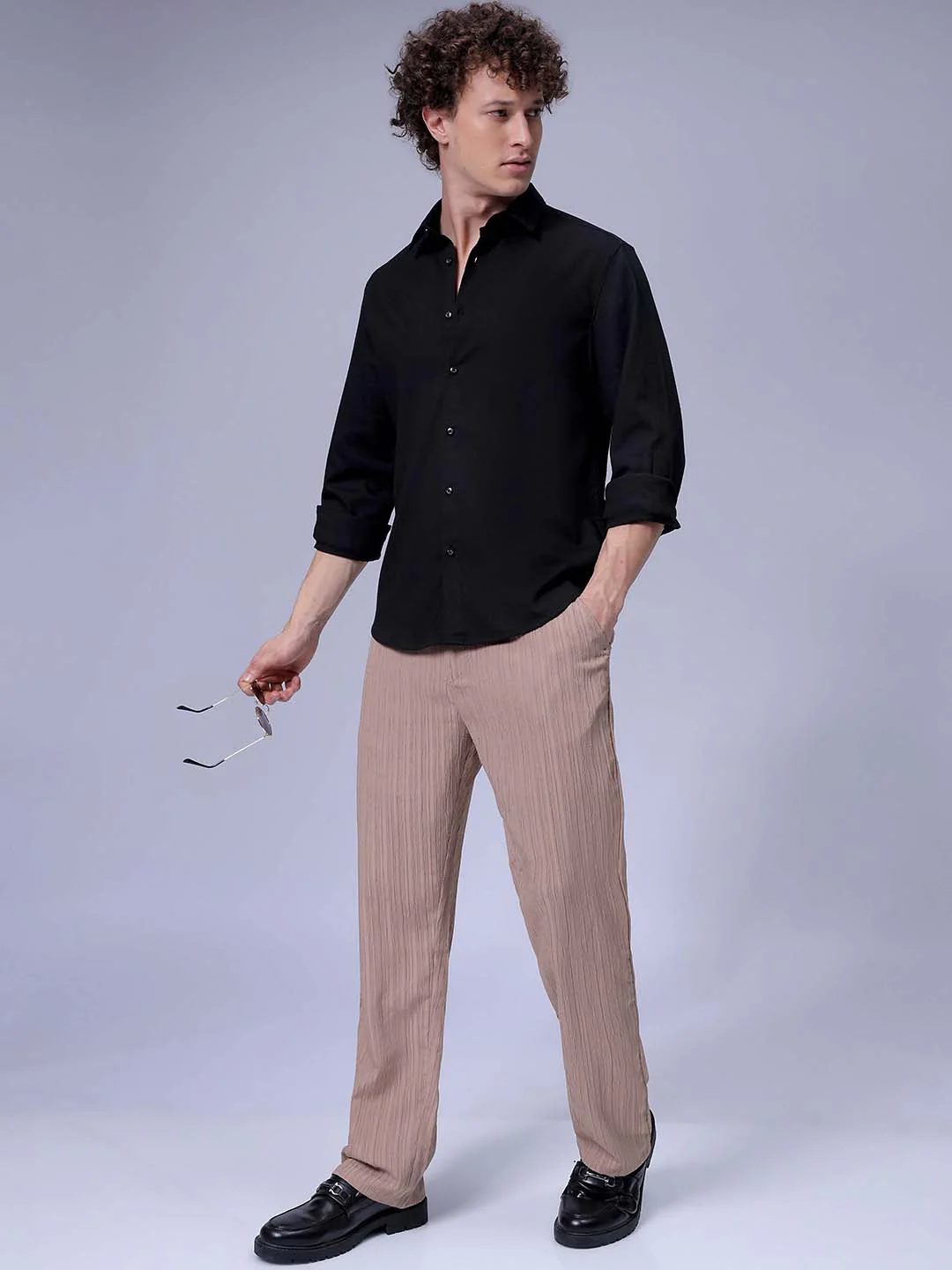 Men's Black Slim Fit Solid Textured Shirt - Image 4