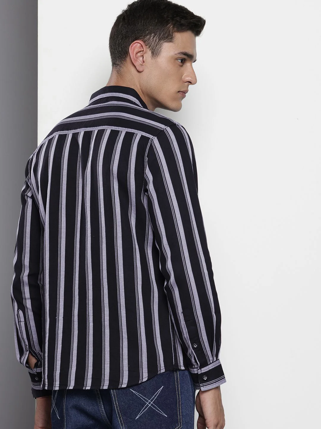Men's Black Slim Fit Striped Casual Shirt - Image 2