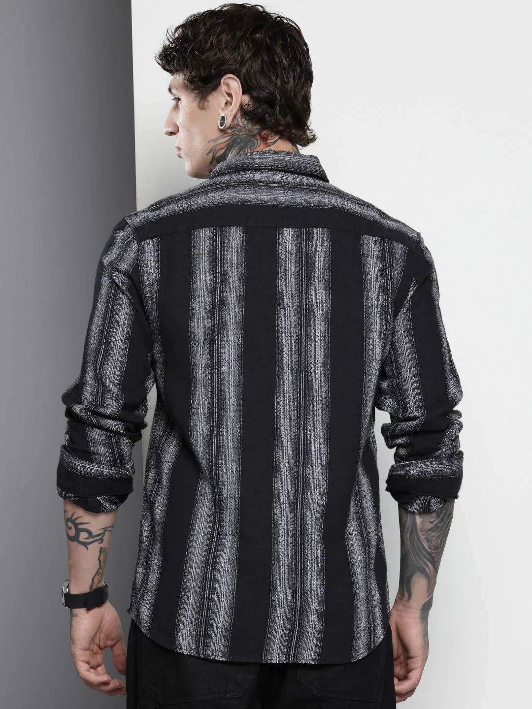 Men's Black Slim Fit Striped Casual Shirt - Image 4