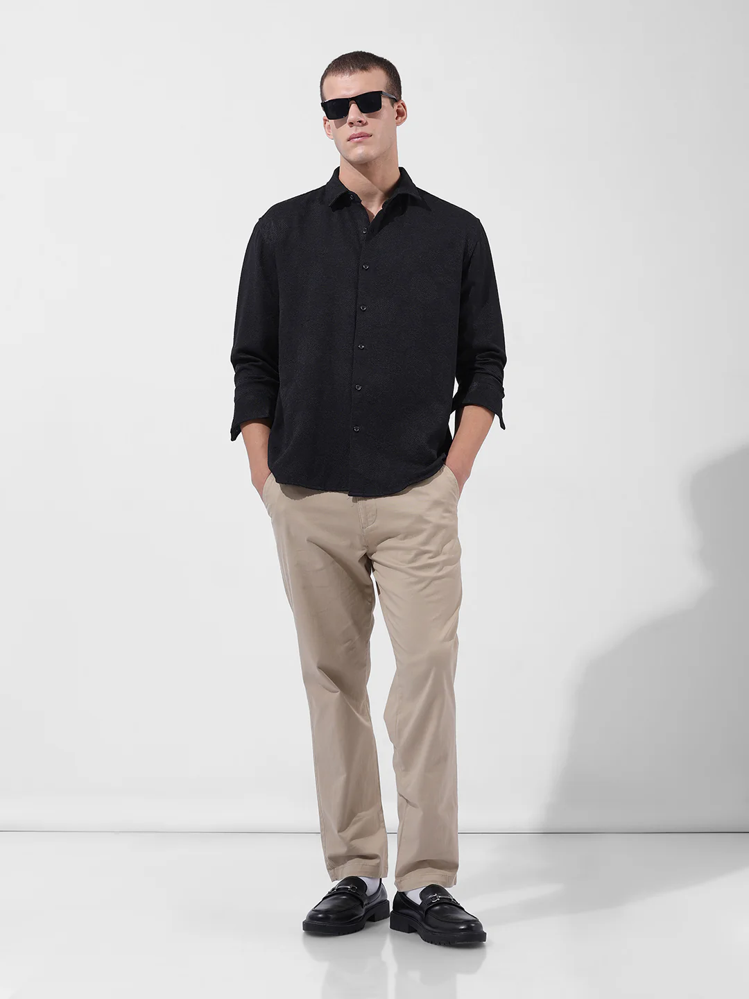 Men's Black Relaxed Fit Solid Resort Wear Shirt - Image 8