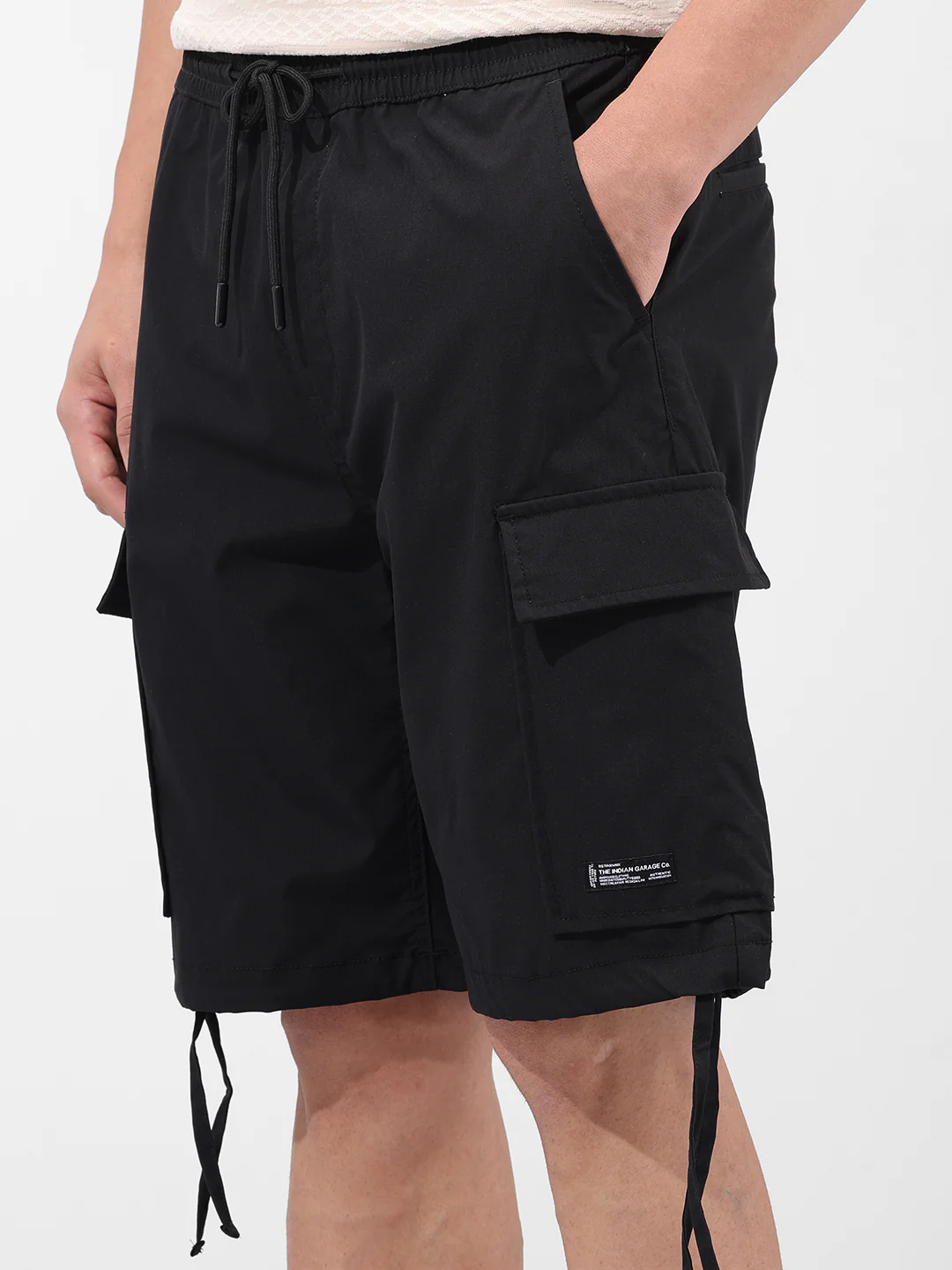 Men's Black Relaxed Fit Textured Utility Shorts - Image 4