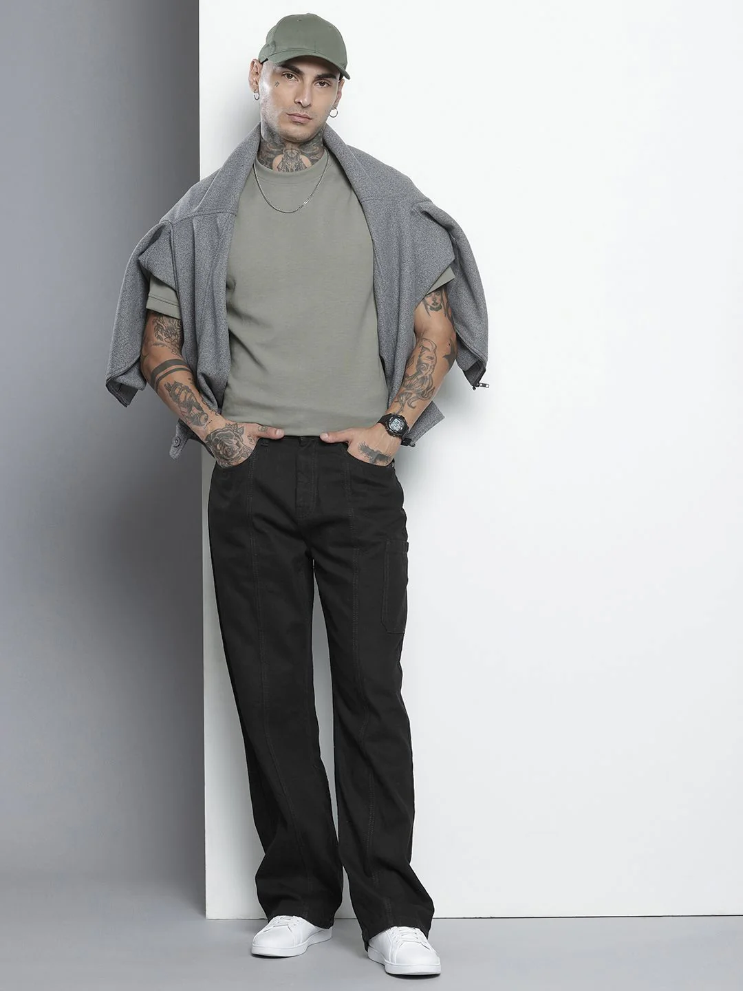 Men's Black Wide Leg Fit Solid Utility Jeans - Image 2