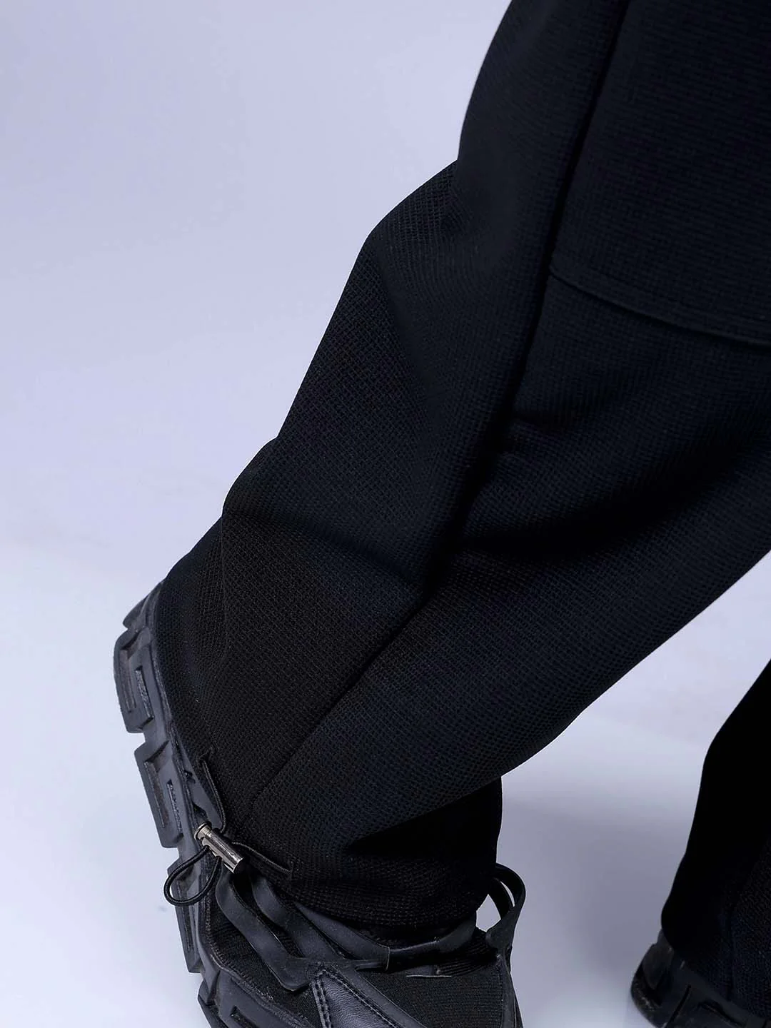 Men's Black Wide Leg Fit Textured Utility Trouser - Image 6