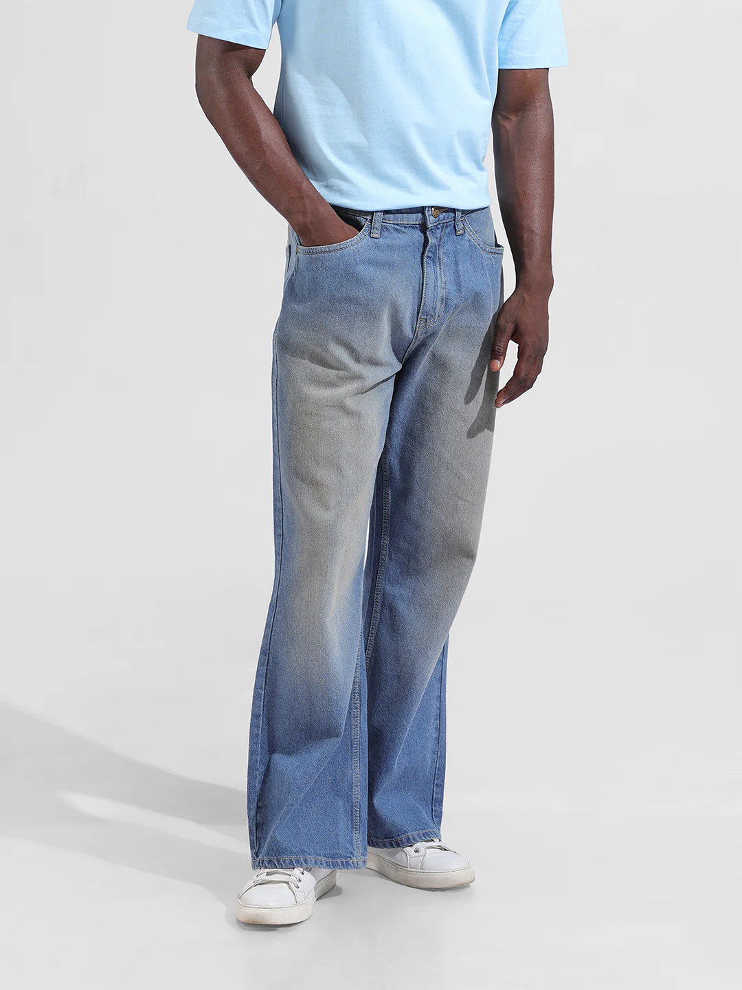 Men's Blue Loose Fit Solid Retro Wear Jeans - Image 3