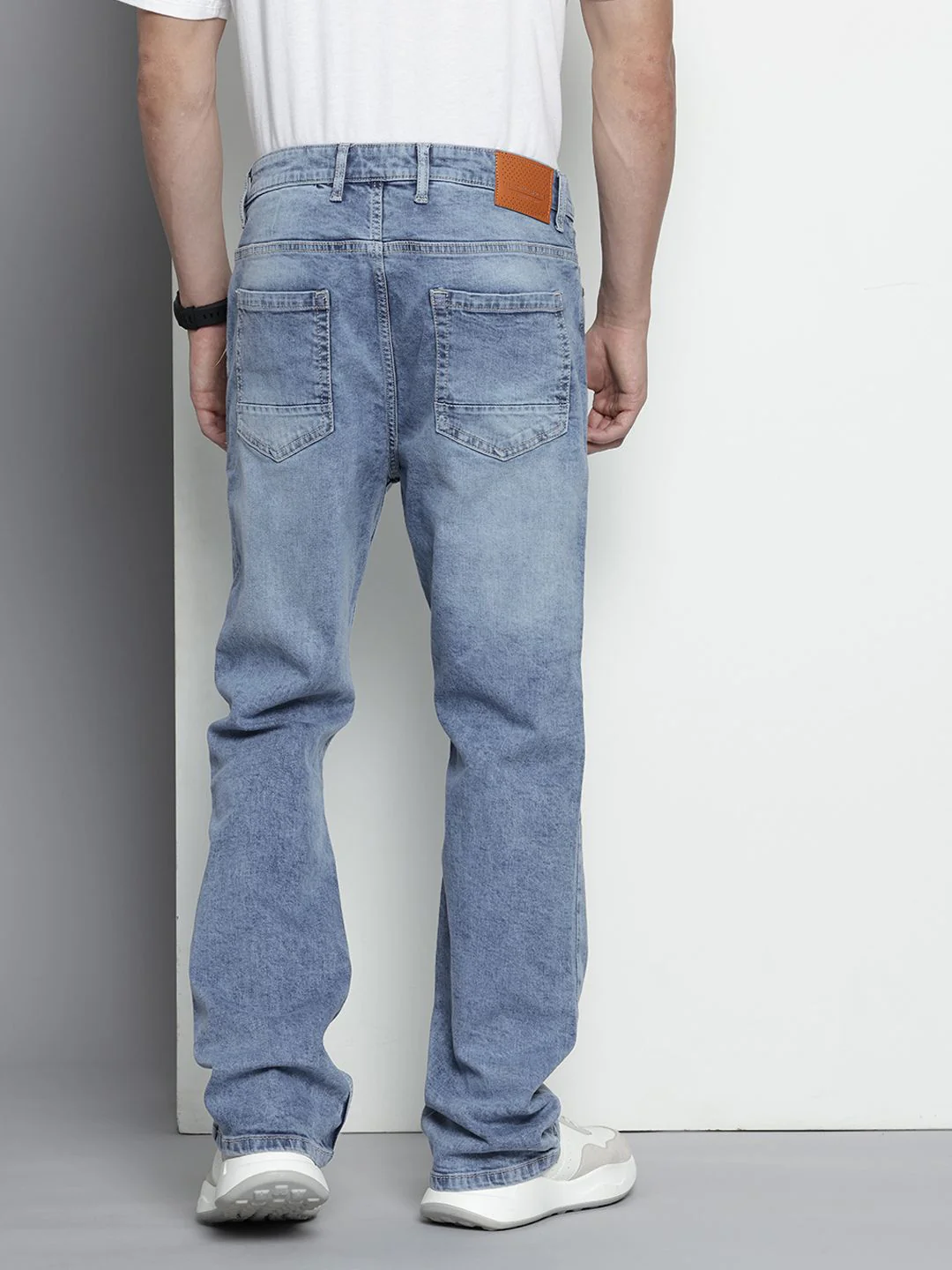 Men's Light Blue Slim Fit Solid Casual Jeans - Image 3