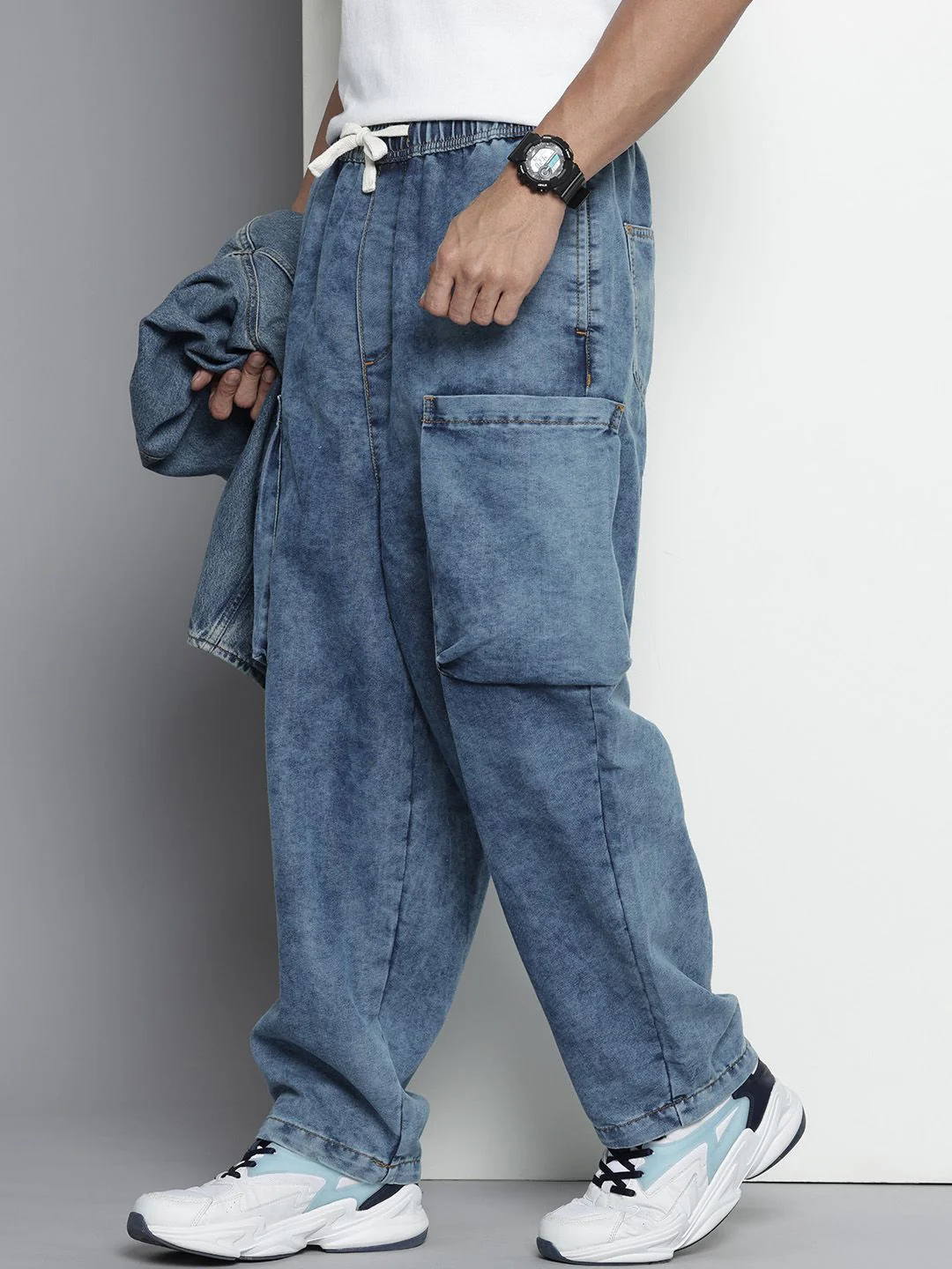 Men's Blue Relaxed Fit Solid Utility Jeans - Image 3
