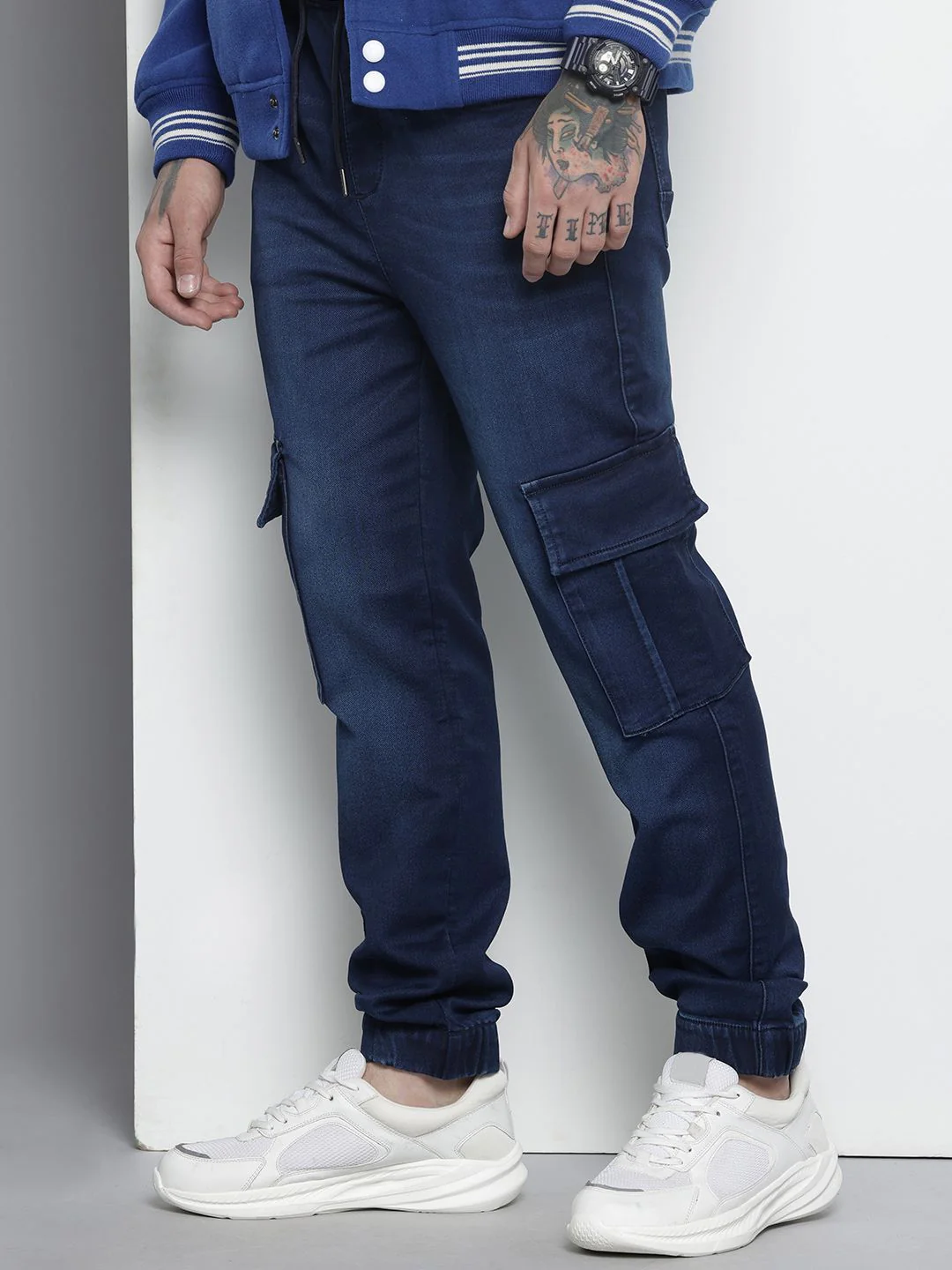 Men's Dark Blue Regular Fit Solid Utility Jeans - Image 3