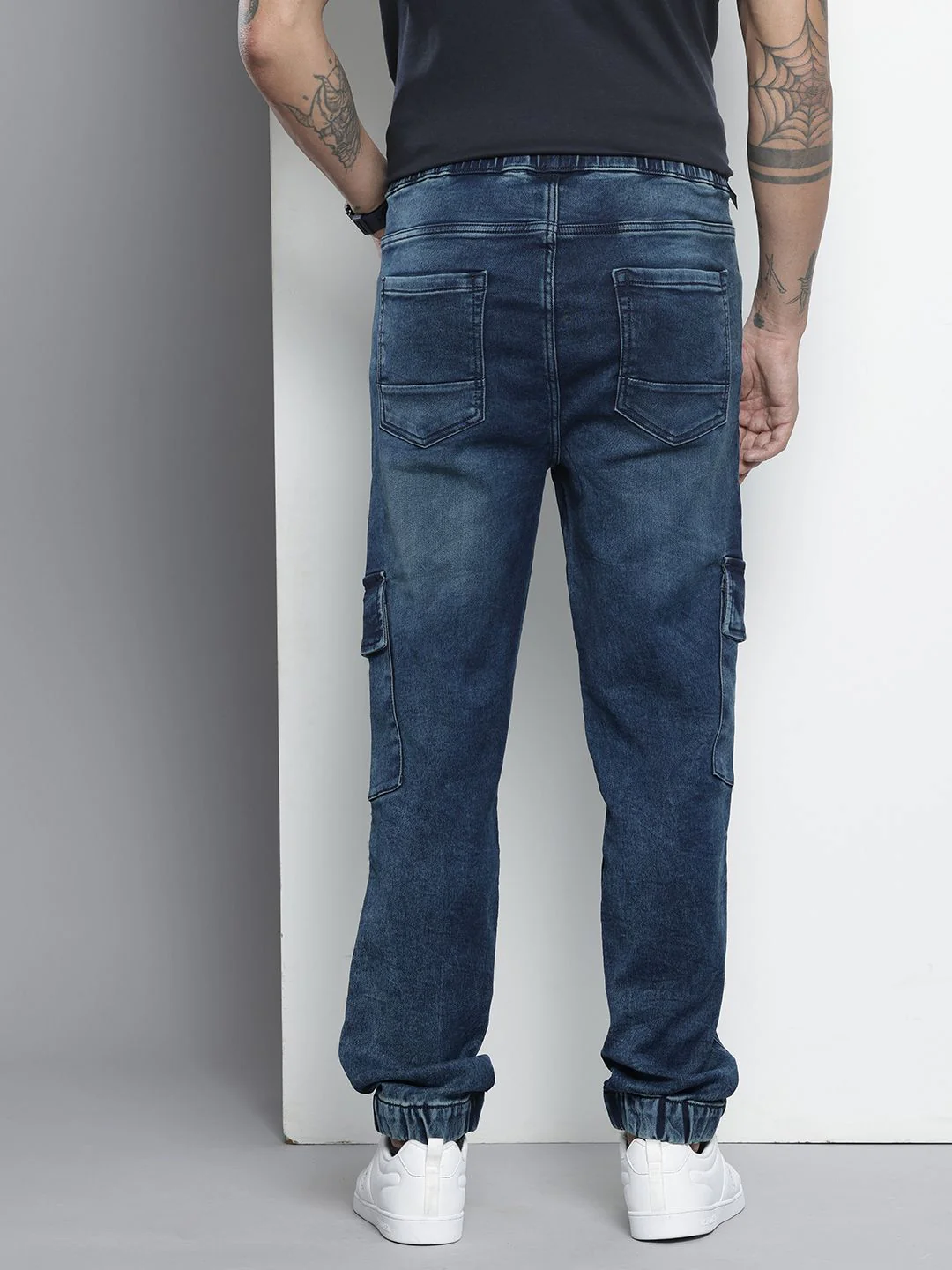 Men's Dark Blue Regular Fit Solid Utility Jeans - Image 4