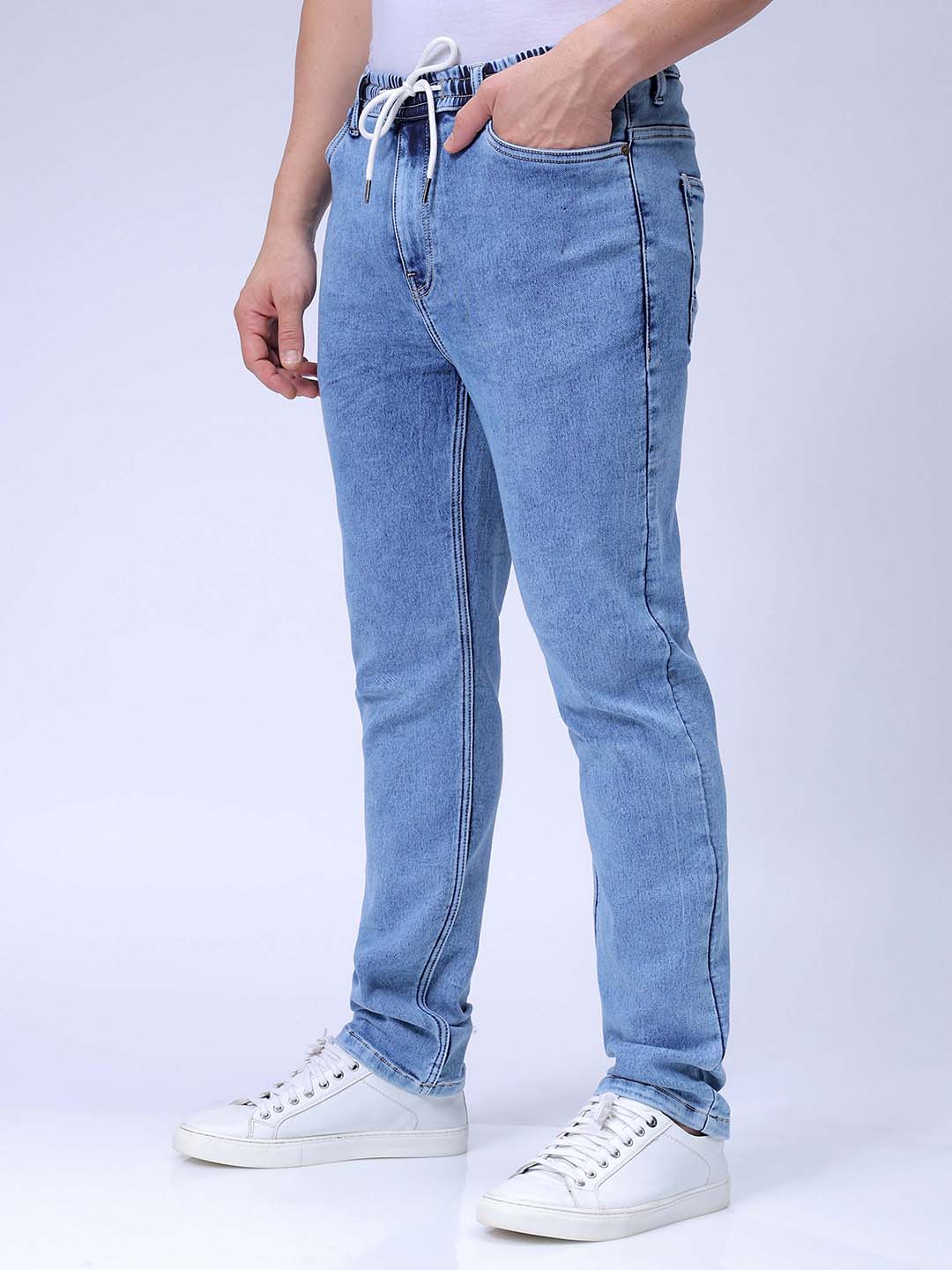 Men's Light Blue Regular Fit Solid Casual Jeans - Image 2