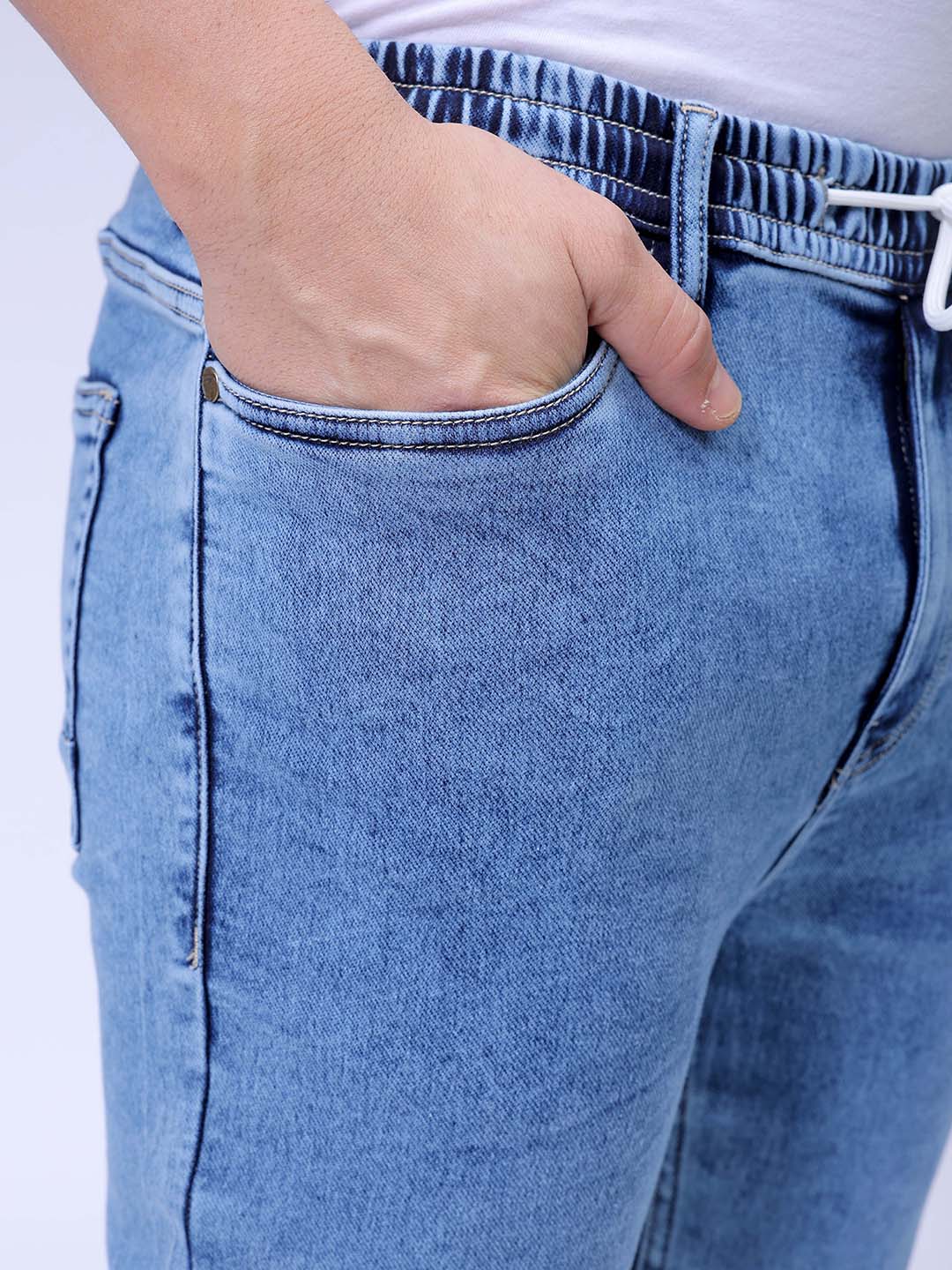 Men's Light Blue Regular Fit Solid Casual Jeans - Image 7
