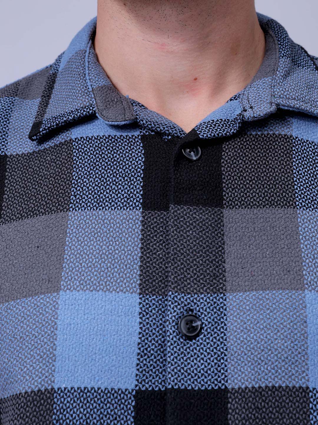 Men's Blue Relaxed Fit Checkered Textured Shirt - Image 5