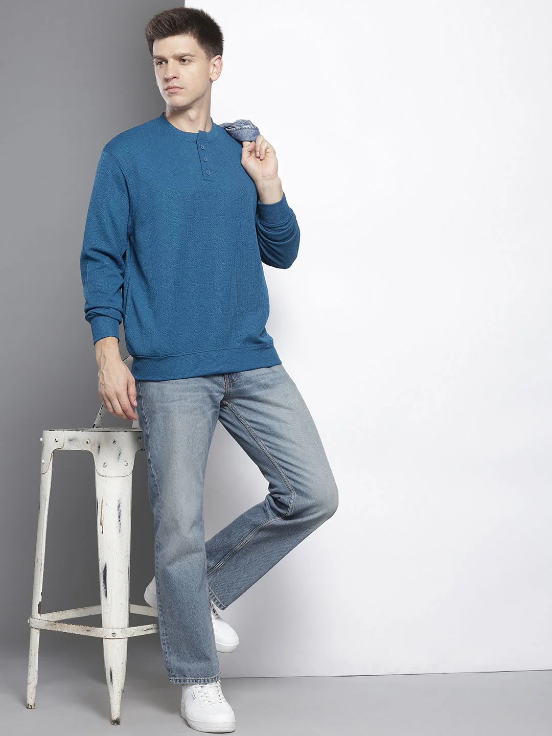 Men's Midnight Blue Relaxed Fit Solid Street Wear Sweatshirts - Image 5