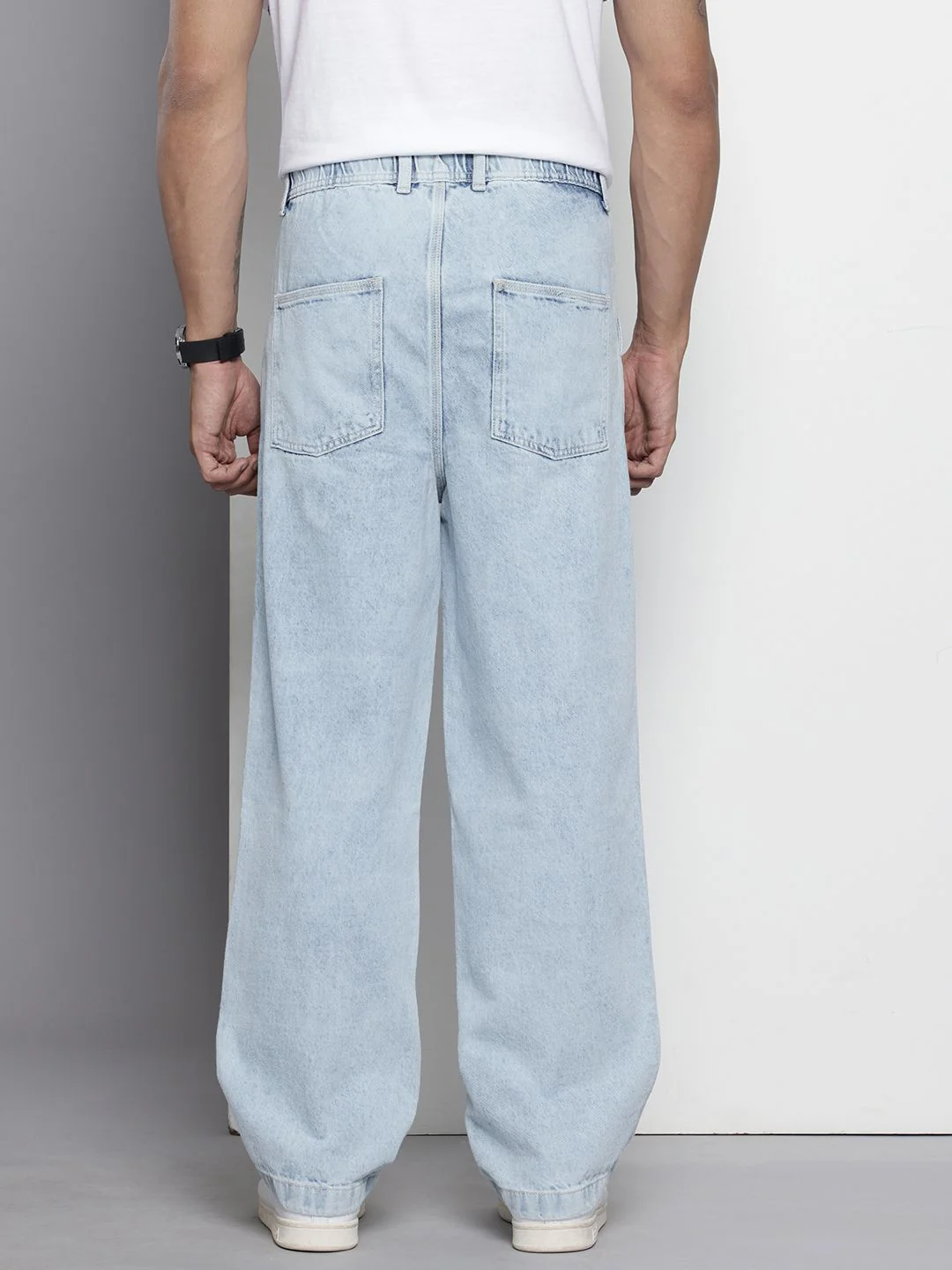 Men's Light Blue Relaxed Fit Solid Utility Jeans - Image 4