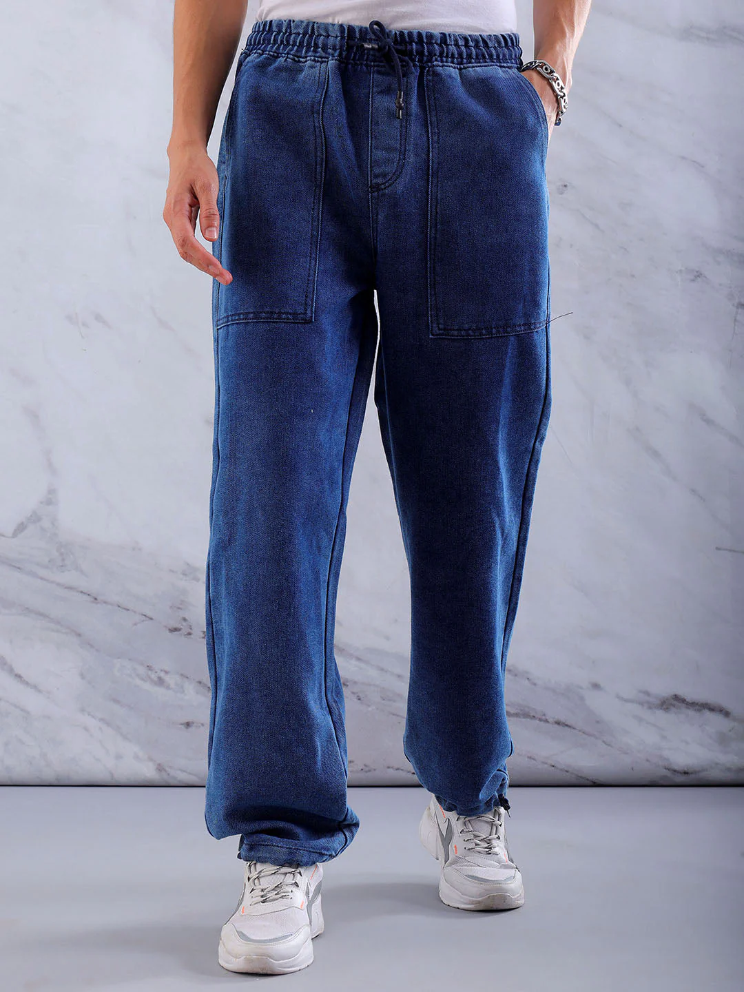 Men's Blue Relaxed Fit Solid Utility Jeans - Image 2