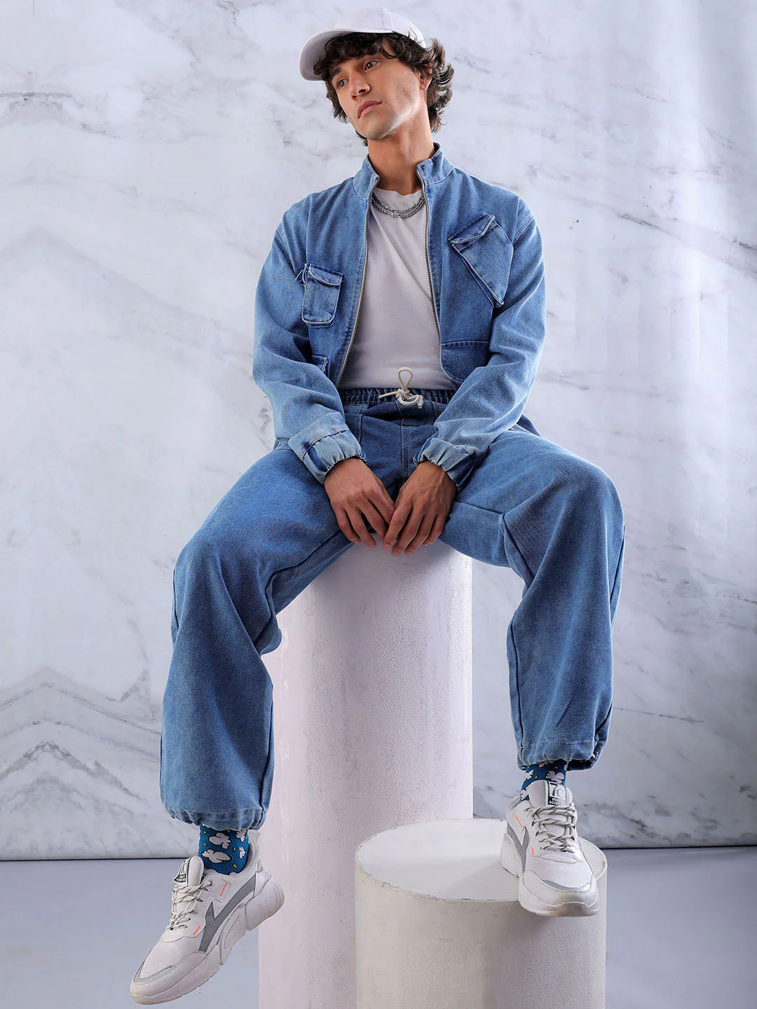 Men's Light Blue Relaxed Fit Solid Utility Jeans - Image 3