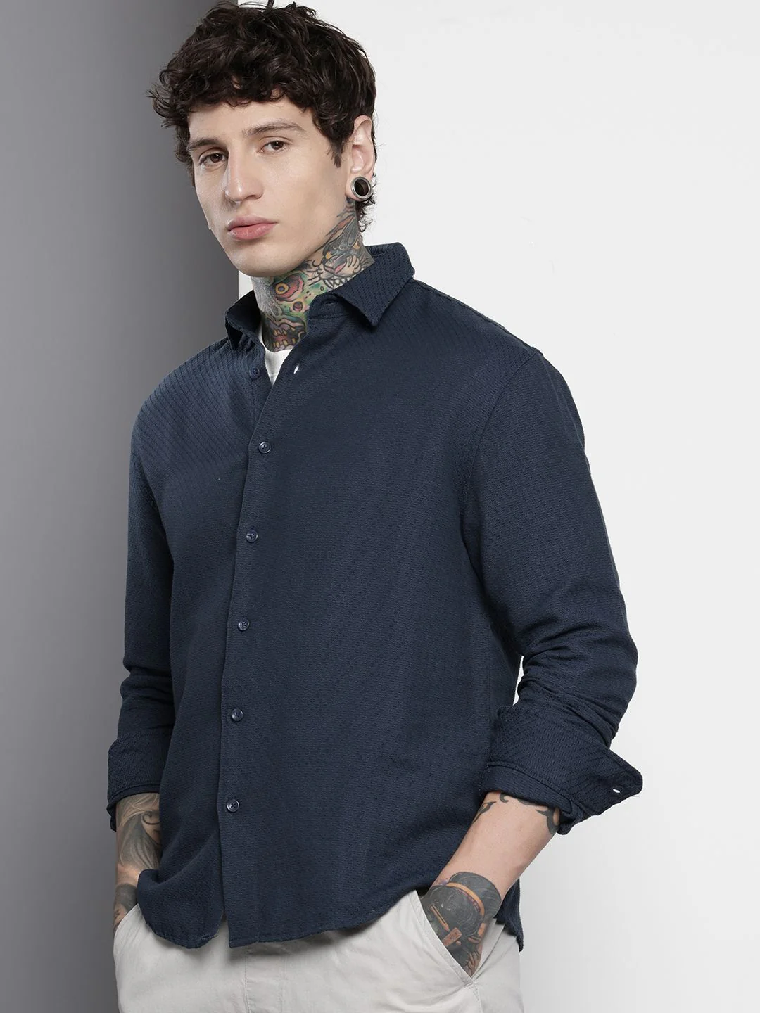 Men's Navy Blue Relaxed Fit Solid Resort Wear Shirt - Image 3