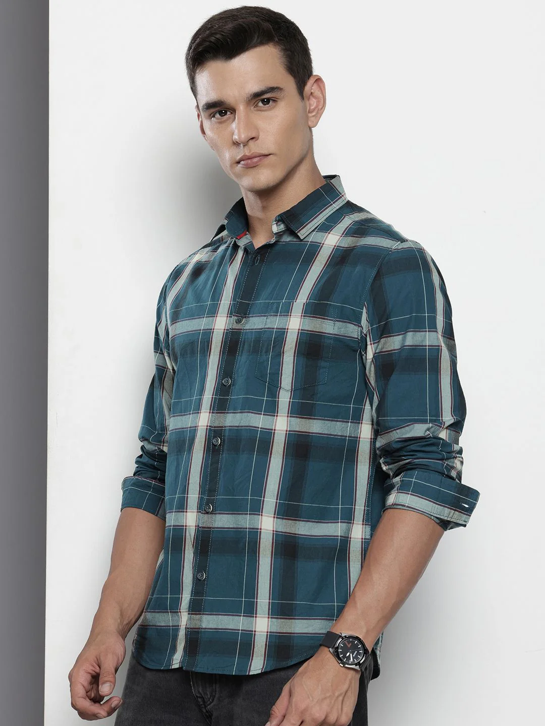 Men's Blue Slim Fit Checked Casual Shirt - Image 2