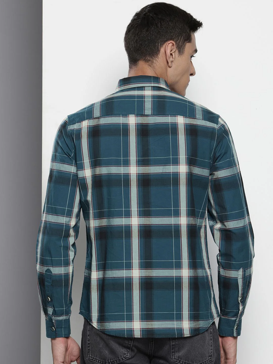 Men's Blue Slim Fit Checked Casual Shirt - Image 4
