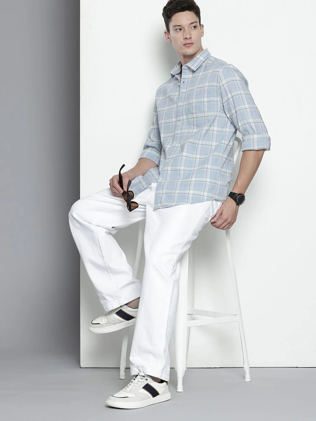 Men's Blue Slim Fit Checked Casual Shirt - Image 3